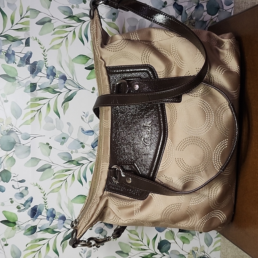 Coach Ashley Dotted Shoulder Handbag Purse W/Stitched Logo & Detachable …
